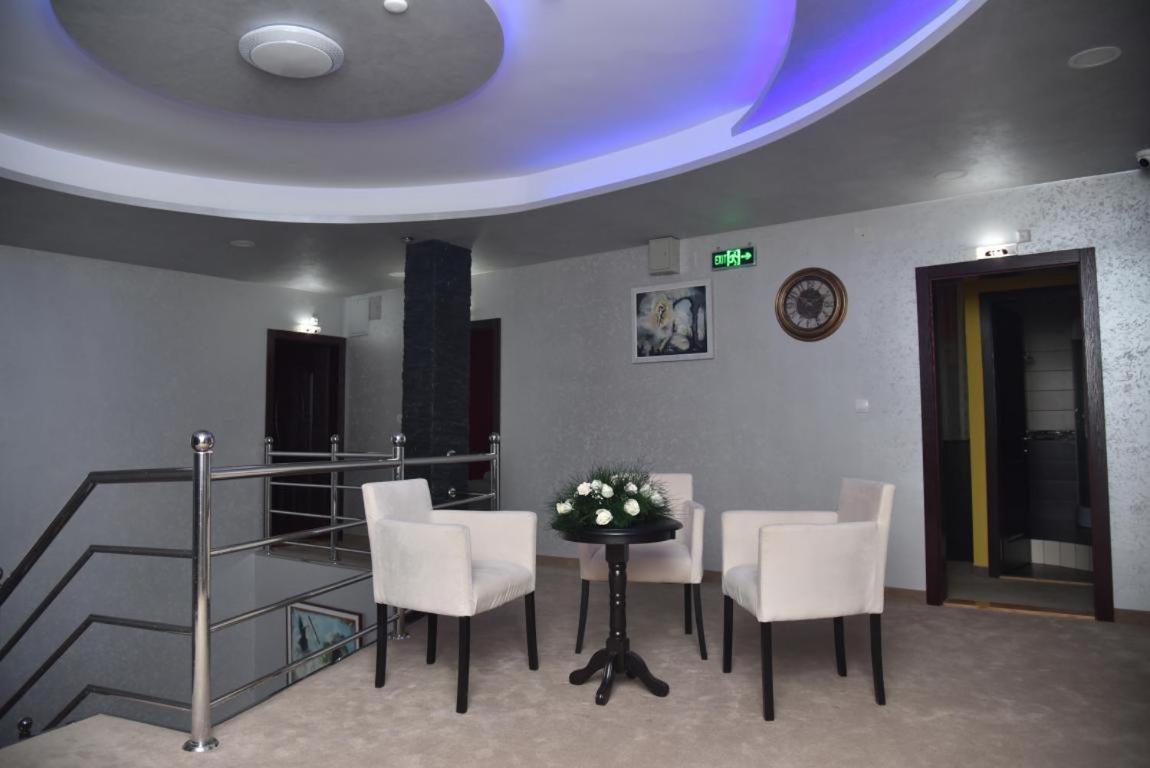 Kruševac Villa Lunar Lux מראה חיצוני תמונה