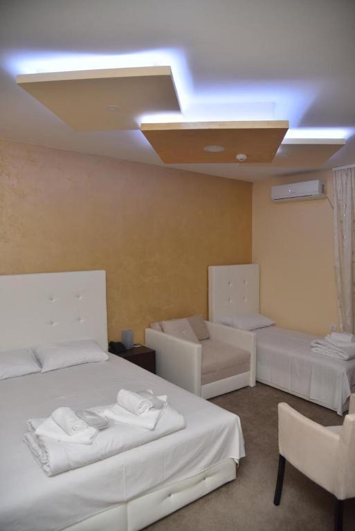 Kruševac Villa Lunar Lux מראה חיצוני תמונה